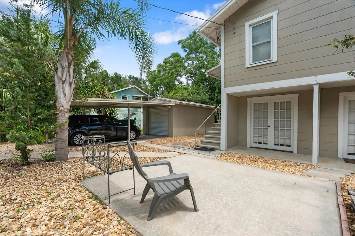 Vintage Cottage & Modern Touches Tampa